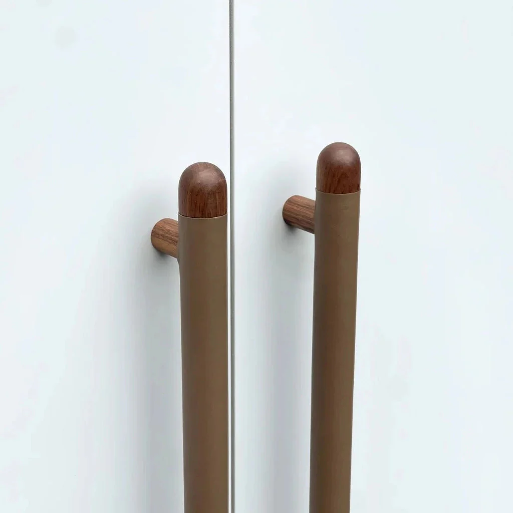 Chapman Wood Appliance Pull With Leather - Image 4