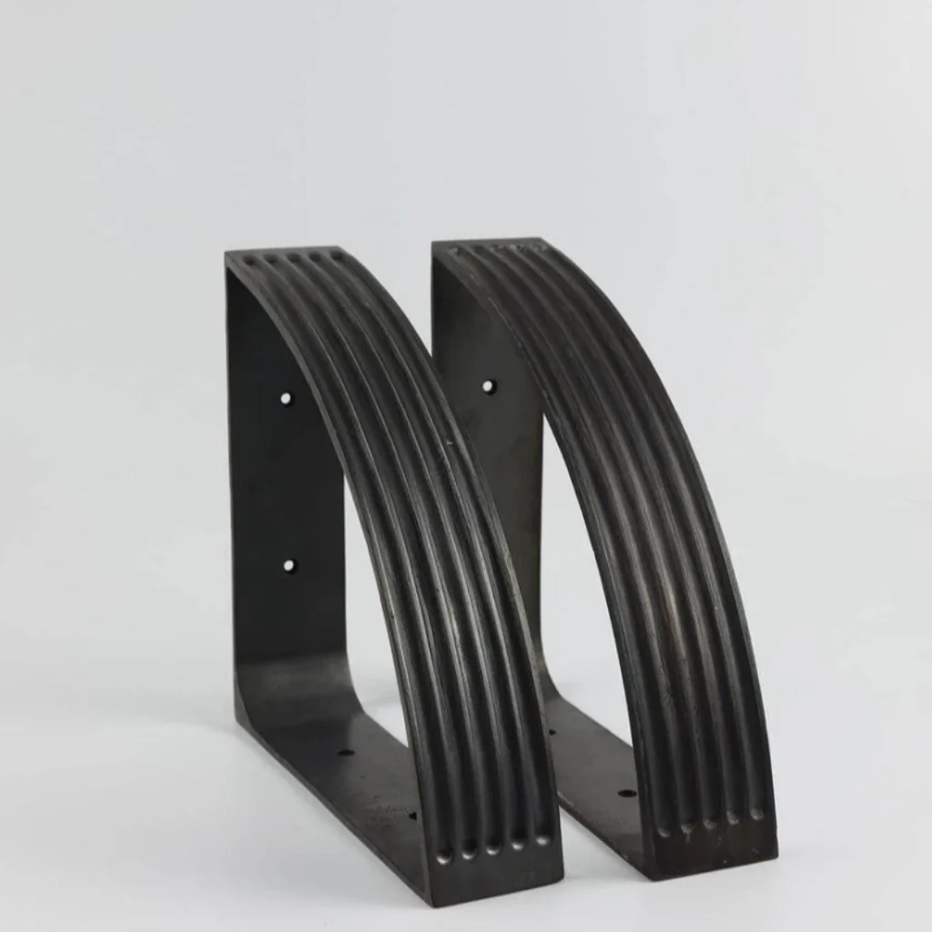 Forme No. 31 Shelf Bracket - Image 4